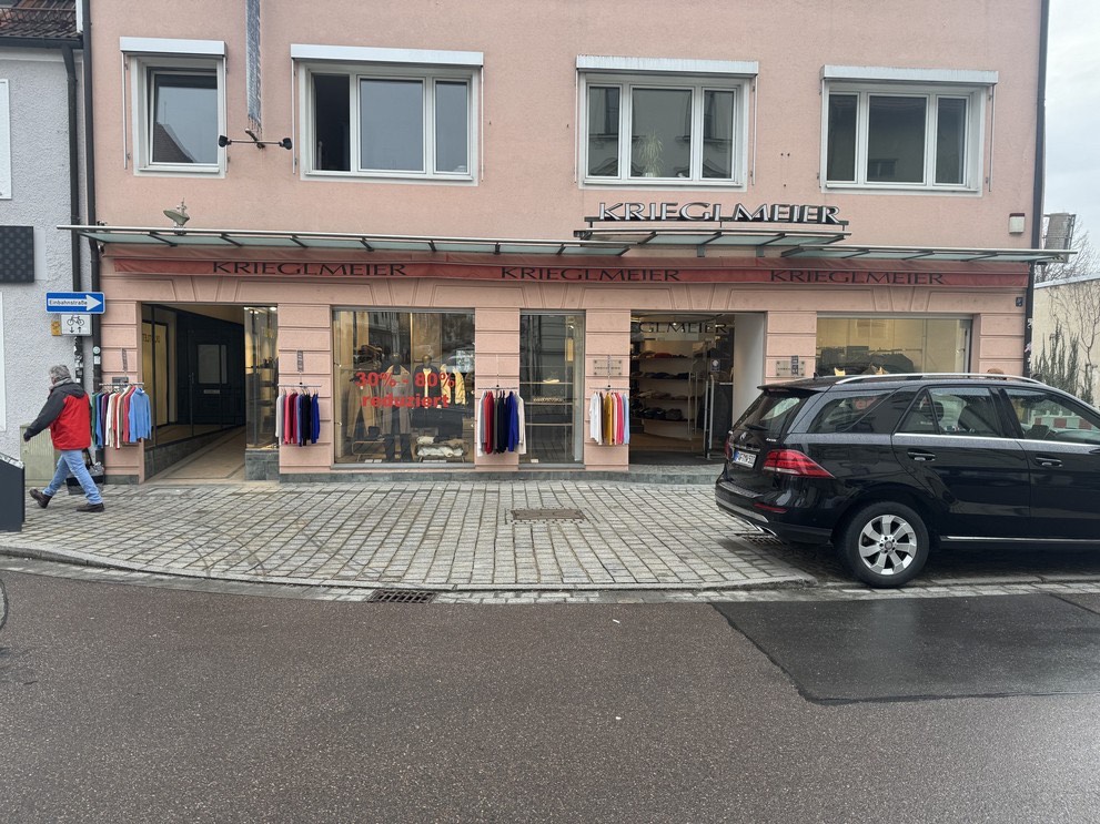 Vorderansicht des Gebäudes von der Frauenstraße aus